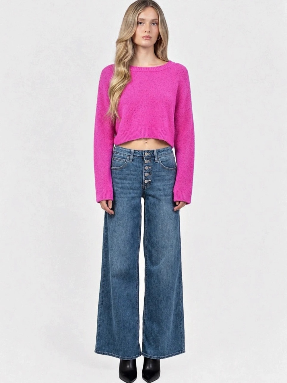 HYFVE Hot Pink Cropped Crewneck Sweater - Large